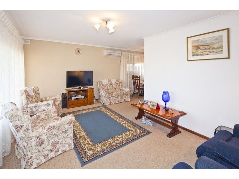 92 Learmonth Road, Wendouree VIC 3355