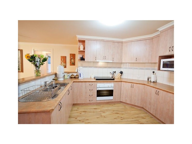 2 Xavier Court, Ballarat East VIC 3350