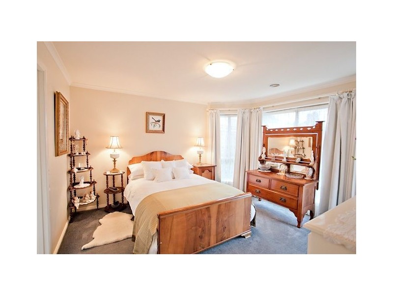 2 Xavier Court, Ballarat East VIC 3350