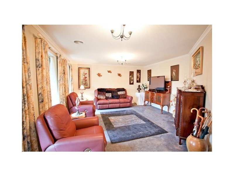 2 Xavier Court, Ballarat East VIC 3350