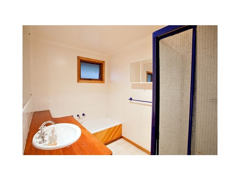 838 Linton Carngham Road, Snake Valley VIC 3351