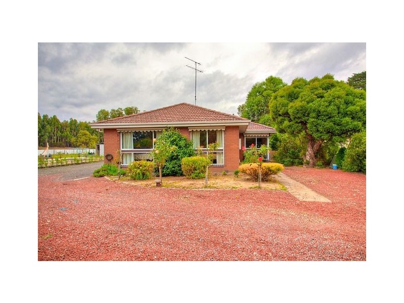 10 Bells Lane, Brown Hill VIC 3350