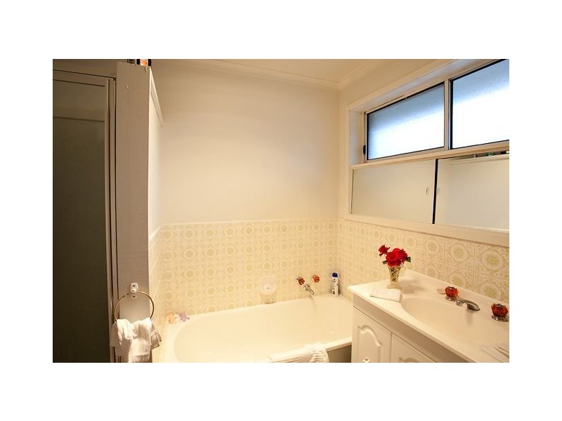 10 Bells Lane, Brown Hill VIC 3350