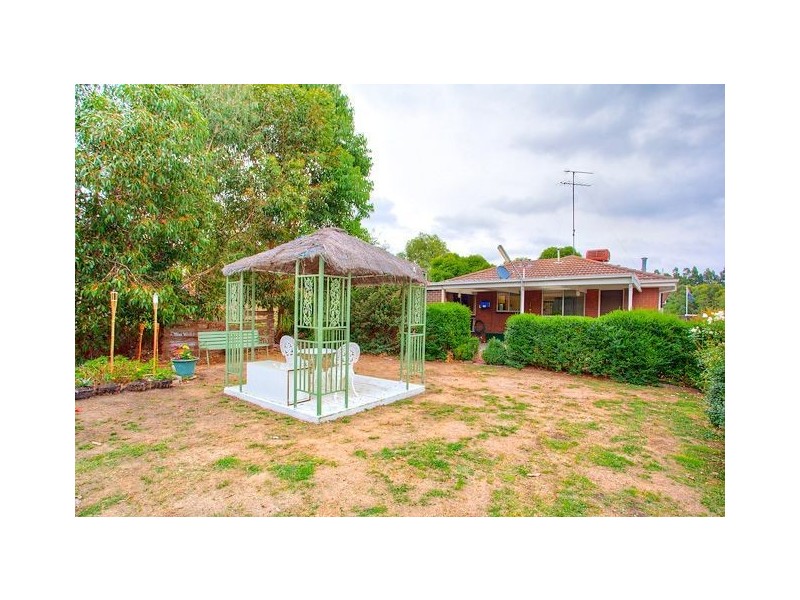 10 Bells Lane, Brown Hill VIC 3350