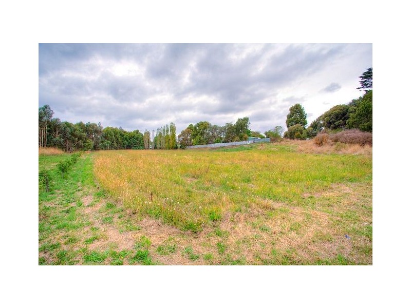10 Bells Lane, Brown Hill VIC 3350