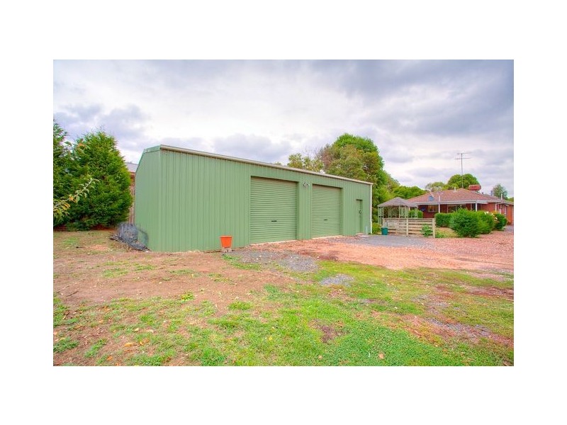 10 Bells Lane, Brown Hill VIC 3350