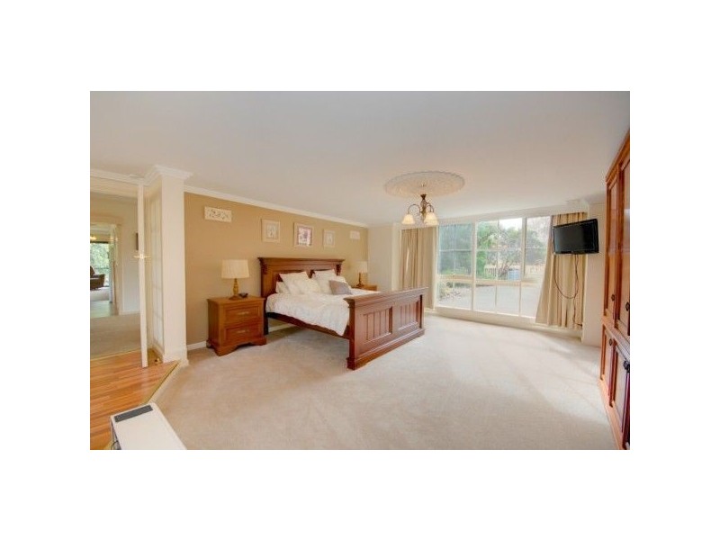 2020 Glenelg Highway, Scarsdale VIC 3351