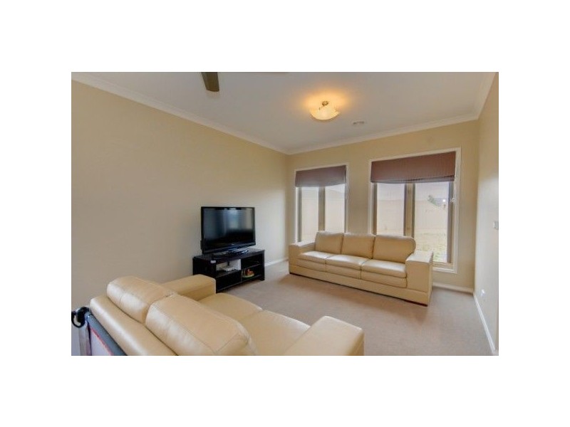 12 Grand Junction Drive, Miners Rest VIC 3352