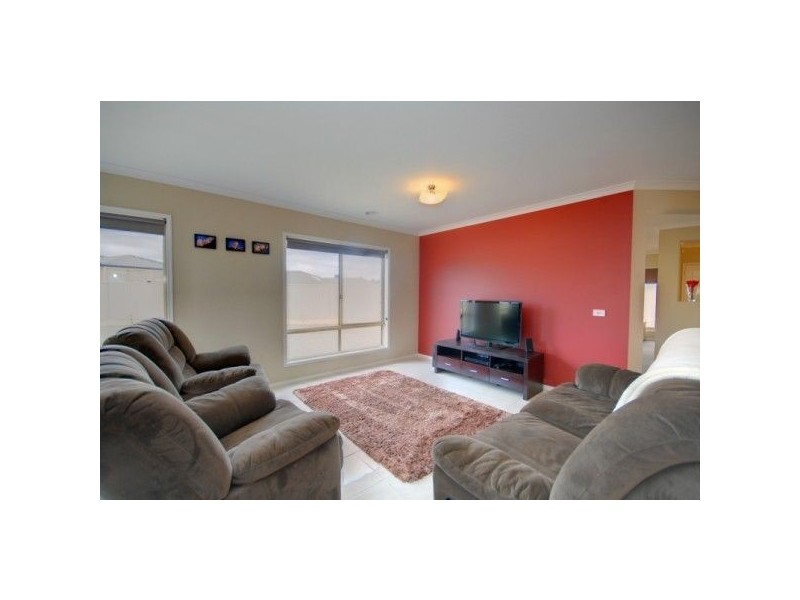 12 Grand Junction Drive, Miners Rest VIC 3352