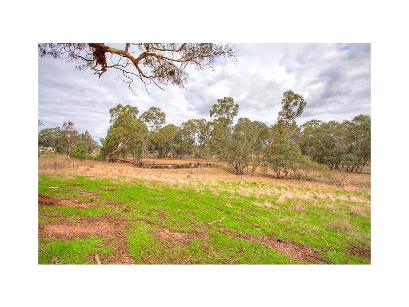 3462 Sunraysia Highway, Lexton VIC 3352