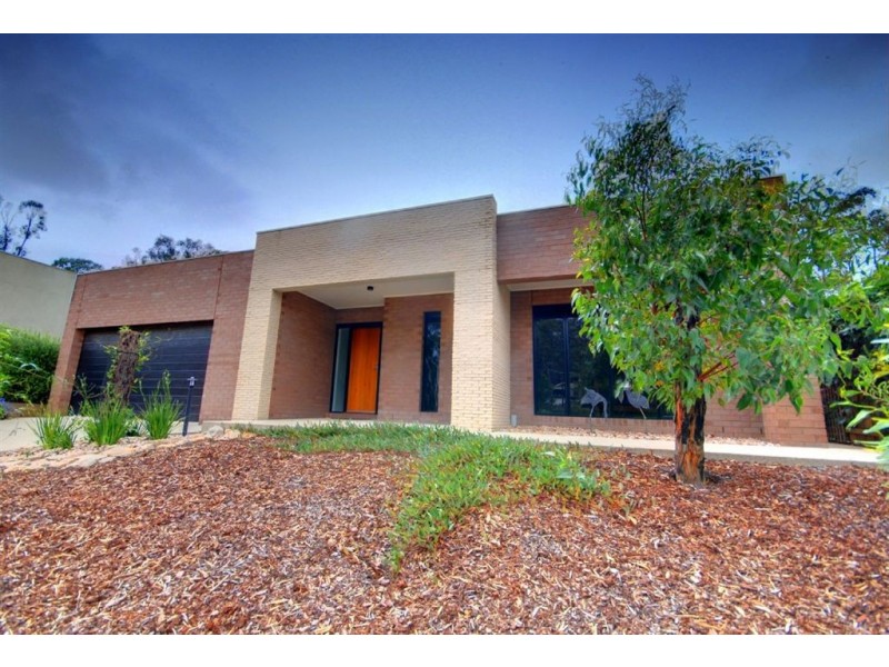 24 Zoe Drive, Mount Helen VIC 3350