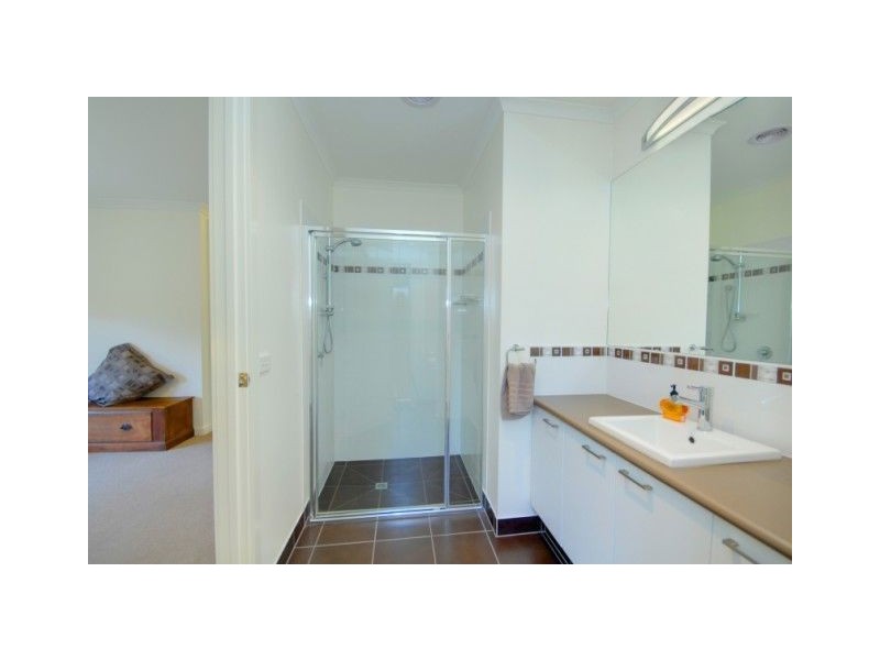 24 Zoe Drive, Mount Helen VIC 3350