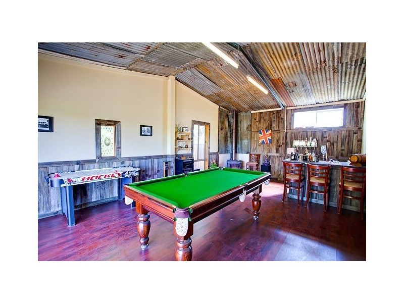 27 Ronald Court, Ross Creek VIC 3351