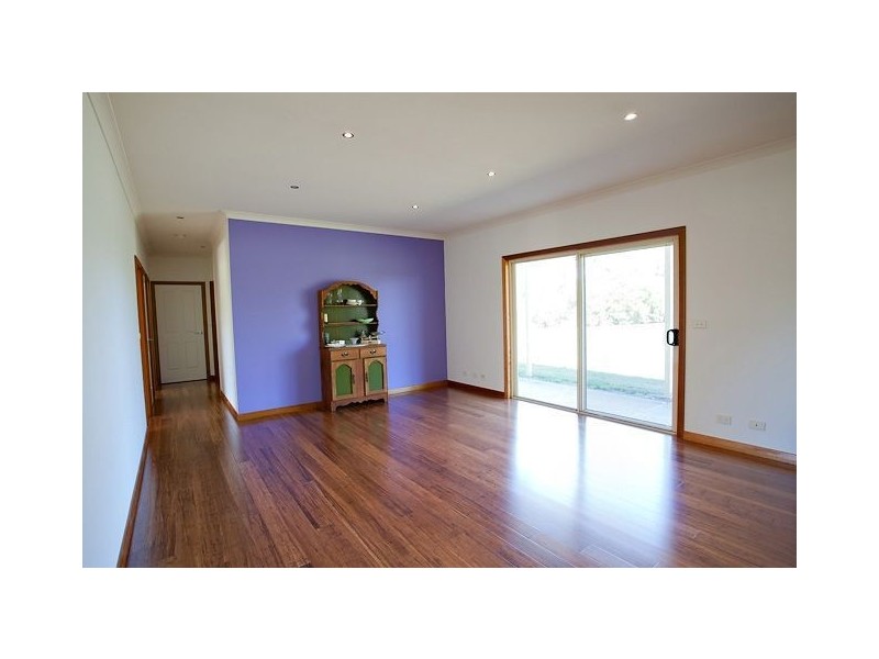 27 Ronald Court, Ross Creek VIC 3351