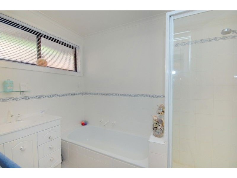 136 Mansfield Avenue, Mount Clear VIC 3350