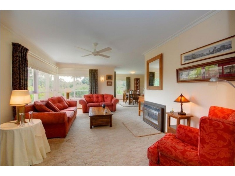 12 Maxlyn Avenue, Ballarat VIC 3350