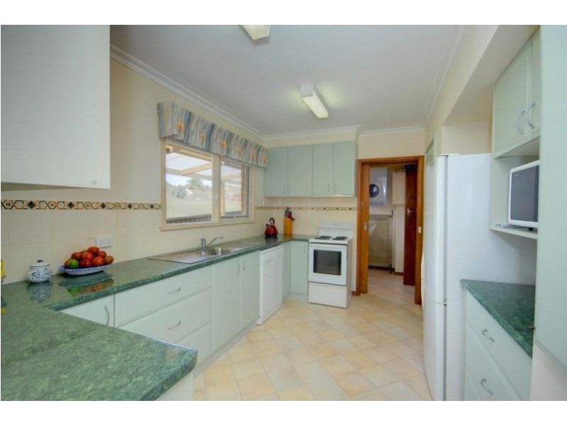 12 Maxlyn Avenue, Ballarat VIC 3350