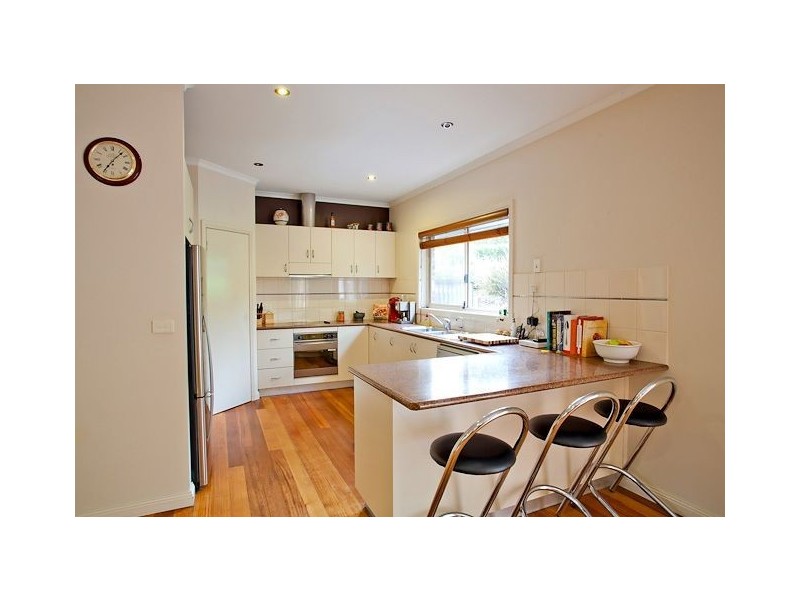 5 Delmela Court, Brown Hill VIC 3350