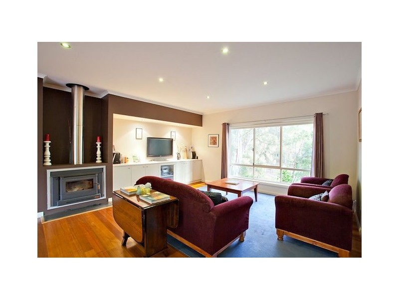 5 Delmela Court, Brown Hill VIC 3350