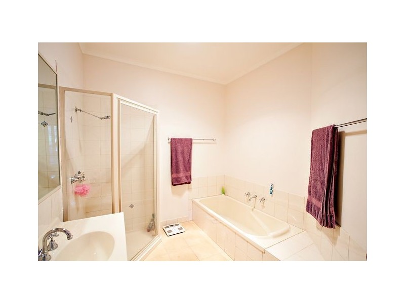 204 Yarrowee Parade, Ballarat Central VIC 3350