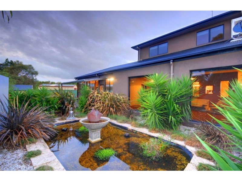 10 Bellview Court, Delacombe VIC 3356