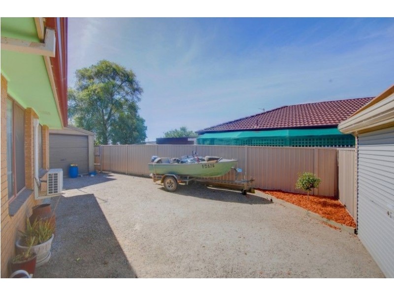 38 Langstaffe Drive, Wendouree VIC 3355