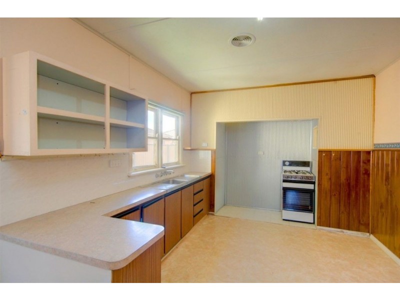 12 Edwards Street, Sebastopol VIC 3356