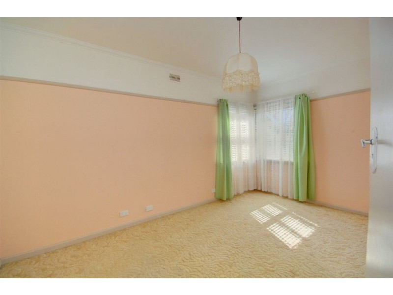 12 Edwards Street, Sebastopol VIC 3356