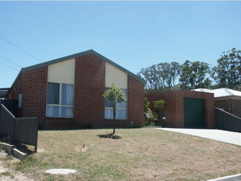 9 Rosewood Court, Mount Helen VIC 3350