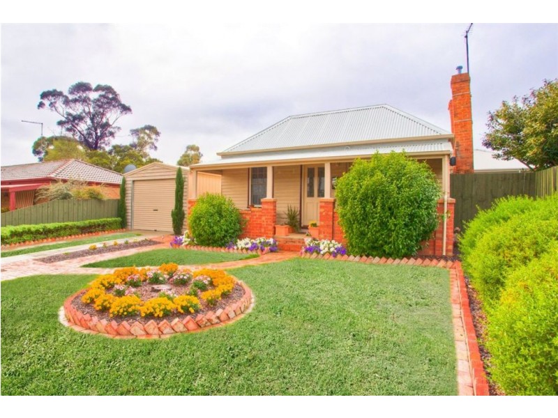 8 Gardiner Street, Creswick VIC 3363