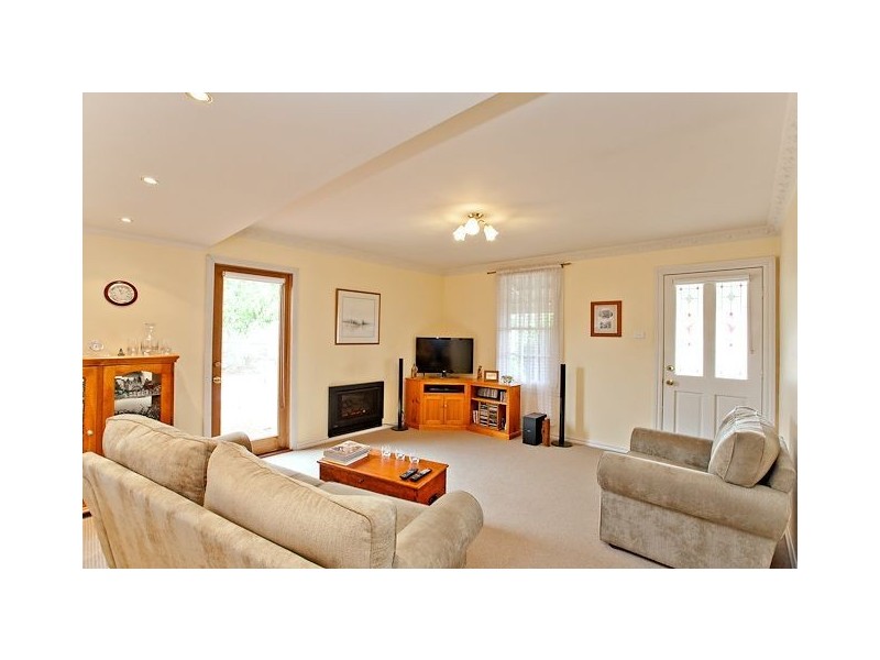 8 Gardiner Street, Creswick VIC 3363