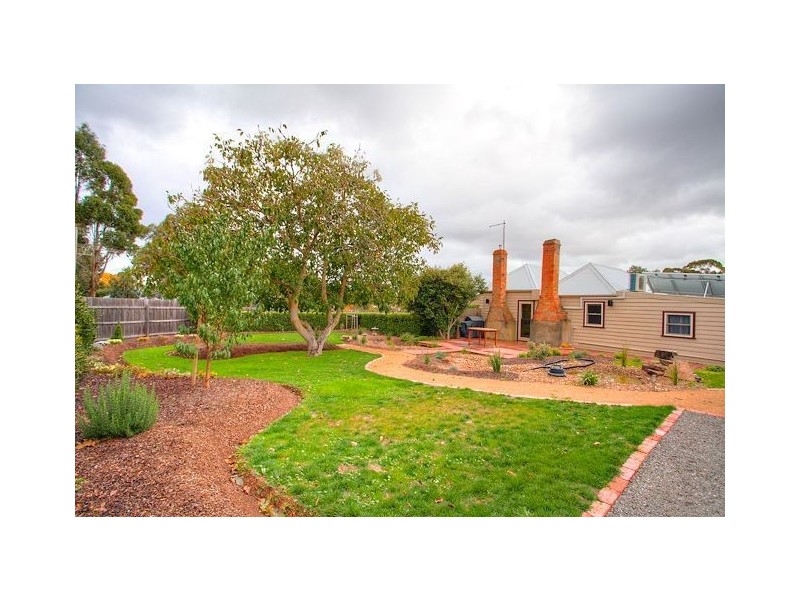 8 Gardiner Street, Creswick VIC 3363