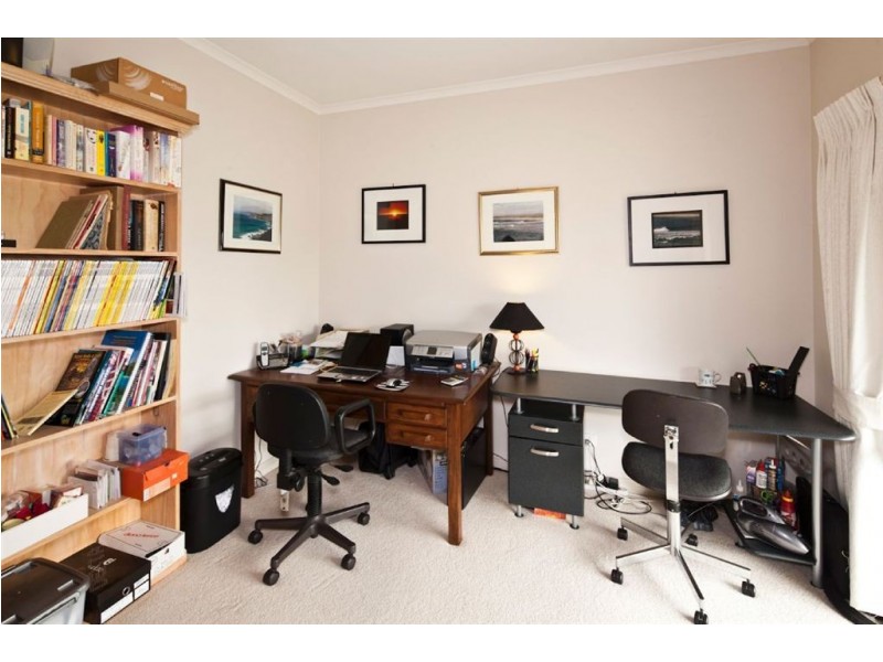 60 Rowan Parade, Wendouree VIC 3355