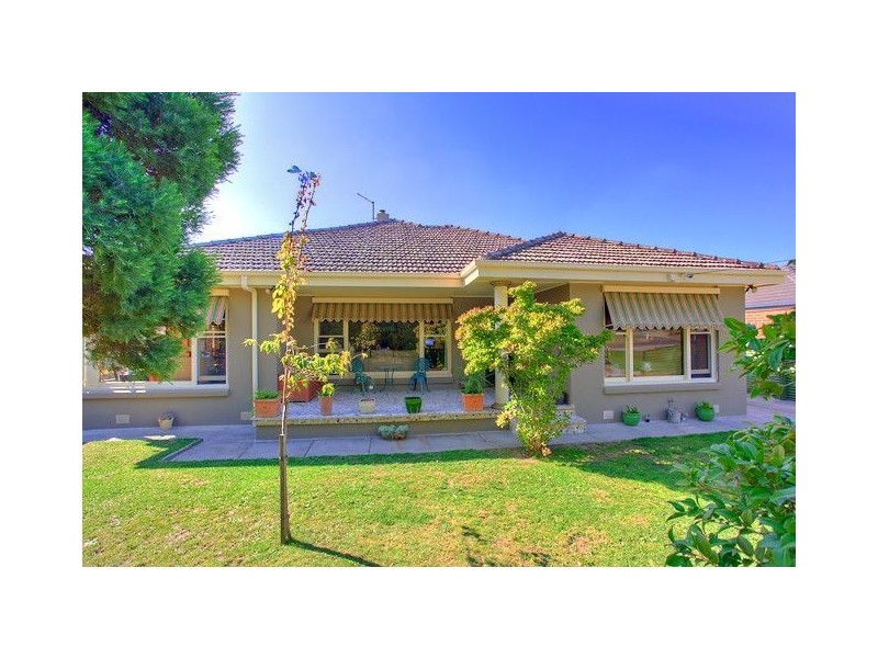 18 Cambridge Street, Creswick VIC 3363