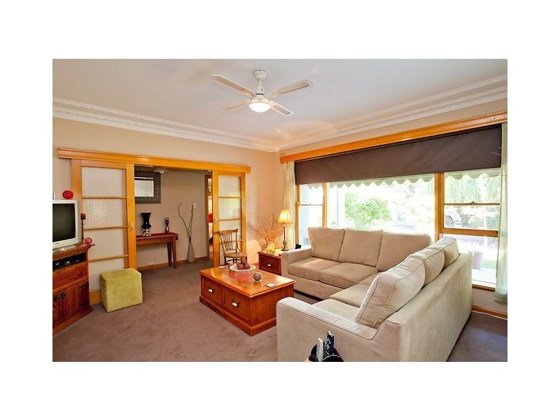 18 Cambridge Street, Creswick VIC 3363