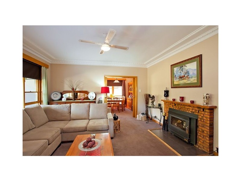 18 Cambridge Street, Creswick VIC 3363