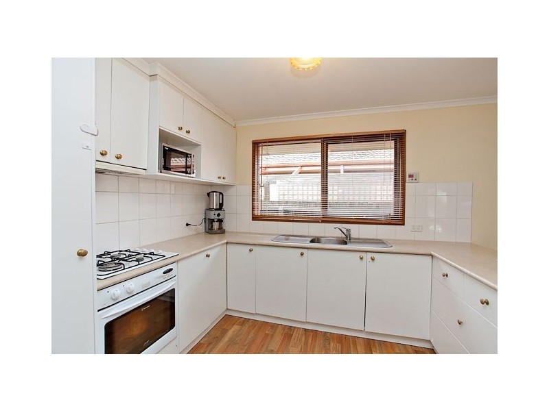 21 Hinkler Avenue, Sebastopol VIC 3356