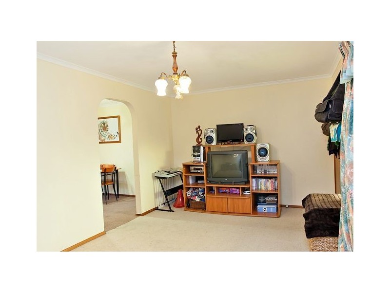 21 Hinkler Avenue, Sebastopol VIC 3356