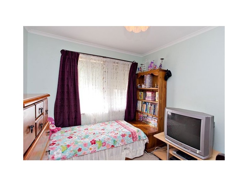 21 Hinkler Avenue, Sebastopol VIC 3356