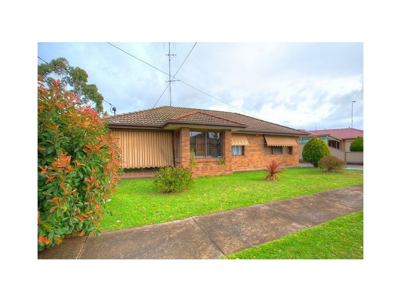 21 Hinkler Avenue, Sebastopol VIC 3356