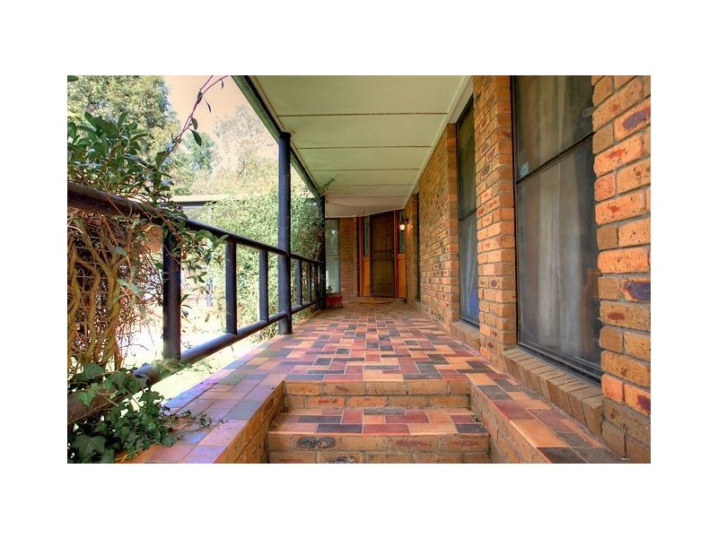 42 Armstrong Street, Creswick VIC 3363