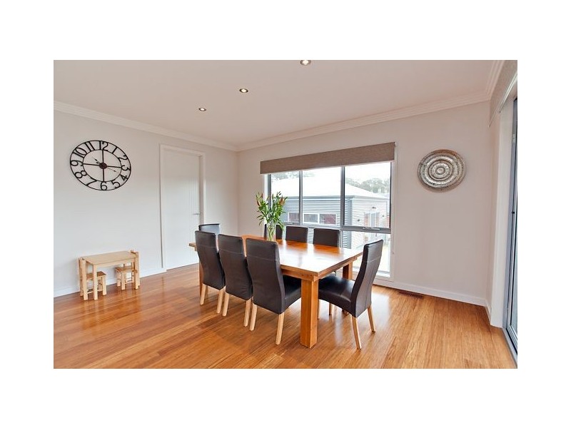 18 Coorabin Drive, Ballarat VIC 3350