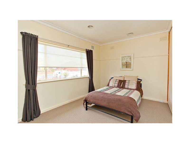 3 Essex Street, Wendouree VIC 3355