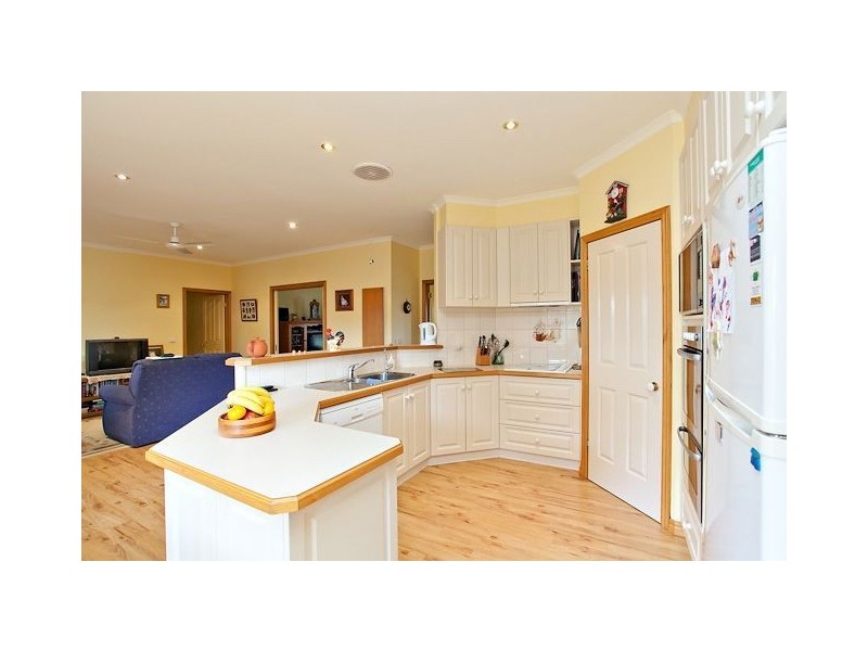 89 Dowling Road, Miners Rest VIC 3352