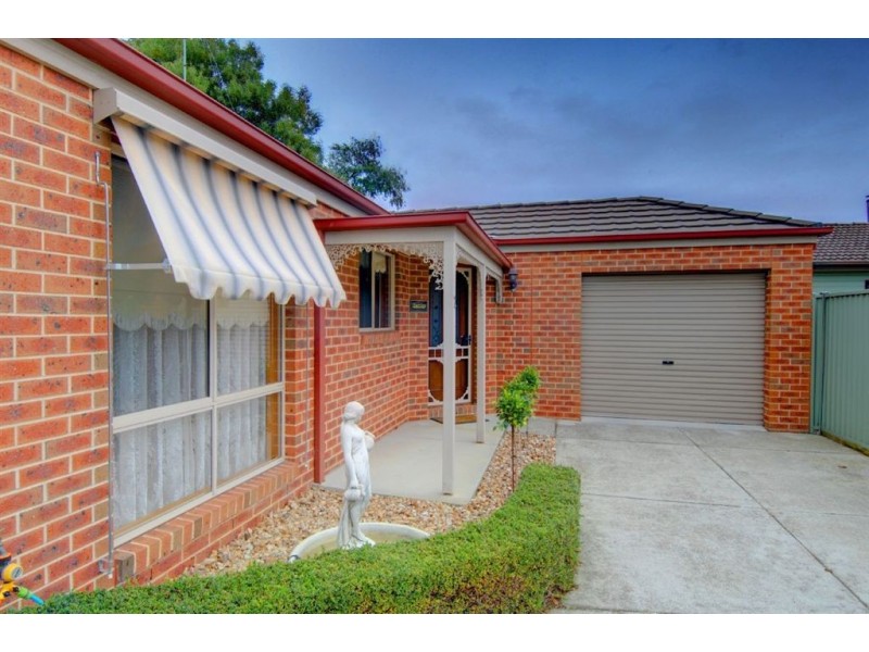 2/3 Pickford Street, Wendouree VIC 3355