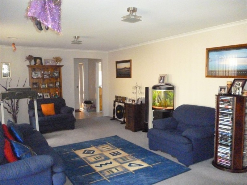 5 Ellsworth Close, Sebastopol VIC 3356