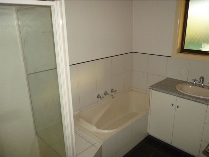 16 Lawrence Street, Alfredton VIC 3350