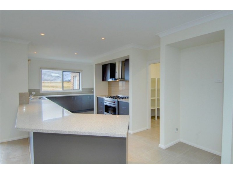 2 Lakeview Court, Ballarat North VIC 3350