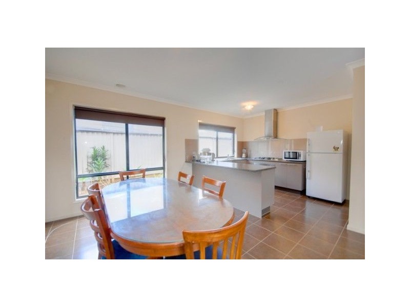 2 Citadel Court, Miners Rest VIC 3352