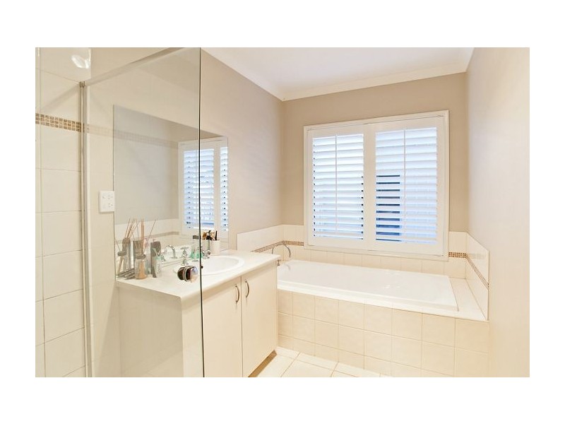 384 Cummins Road, Miners Rest VIC 3352